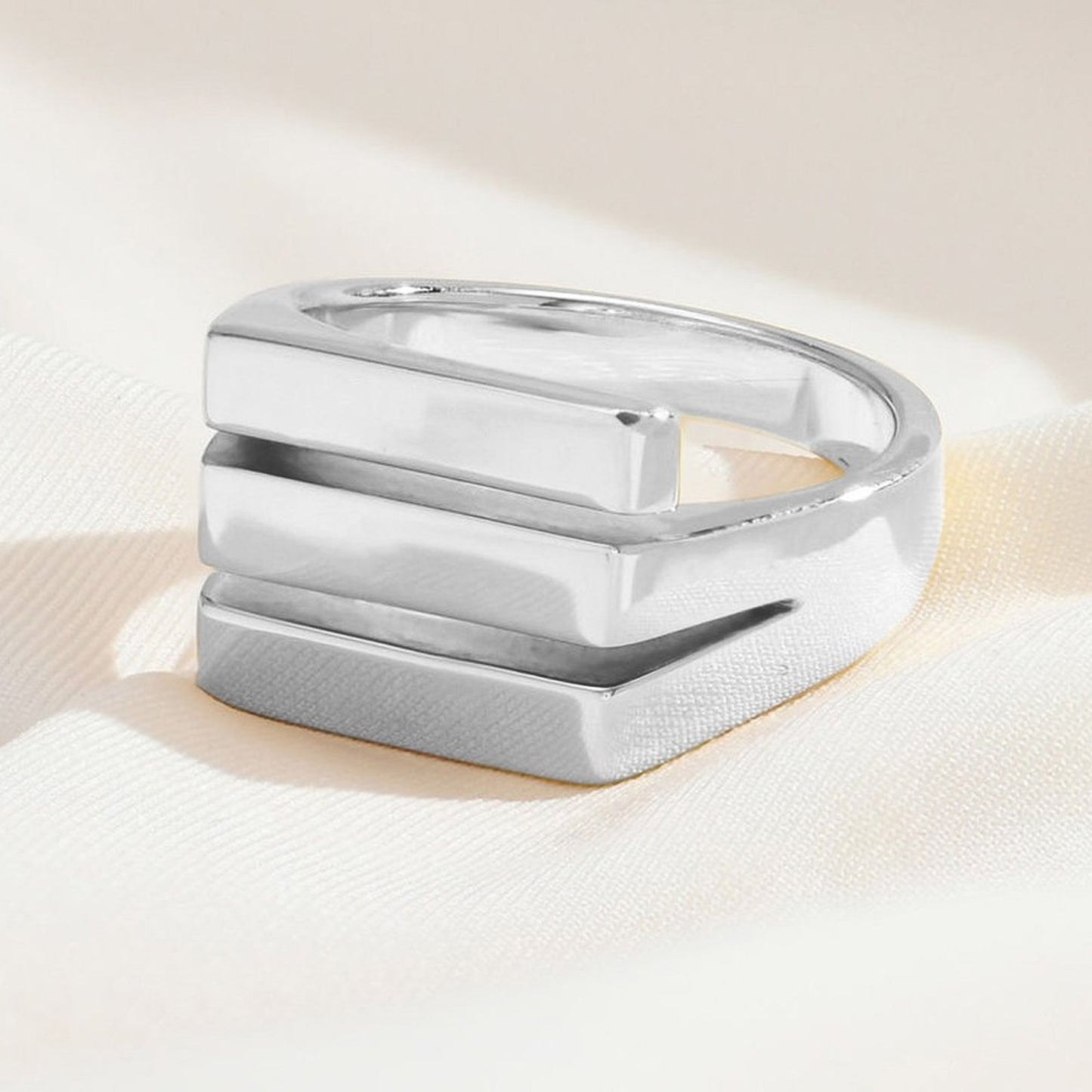 Trio Ring