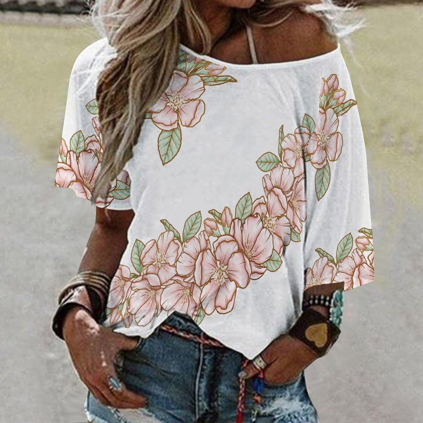 Mid Sleeve Straight Neck