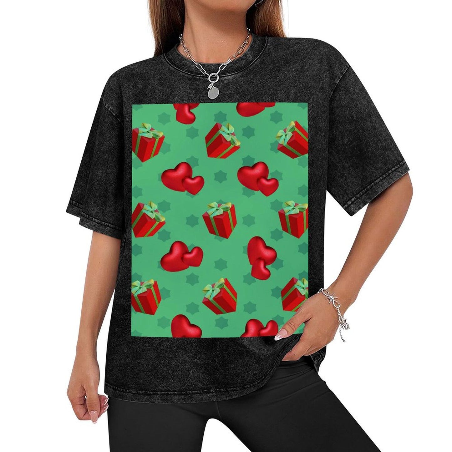 T-shirt Green, Red Gift, Heart Shape, Pattern